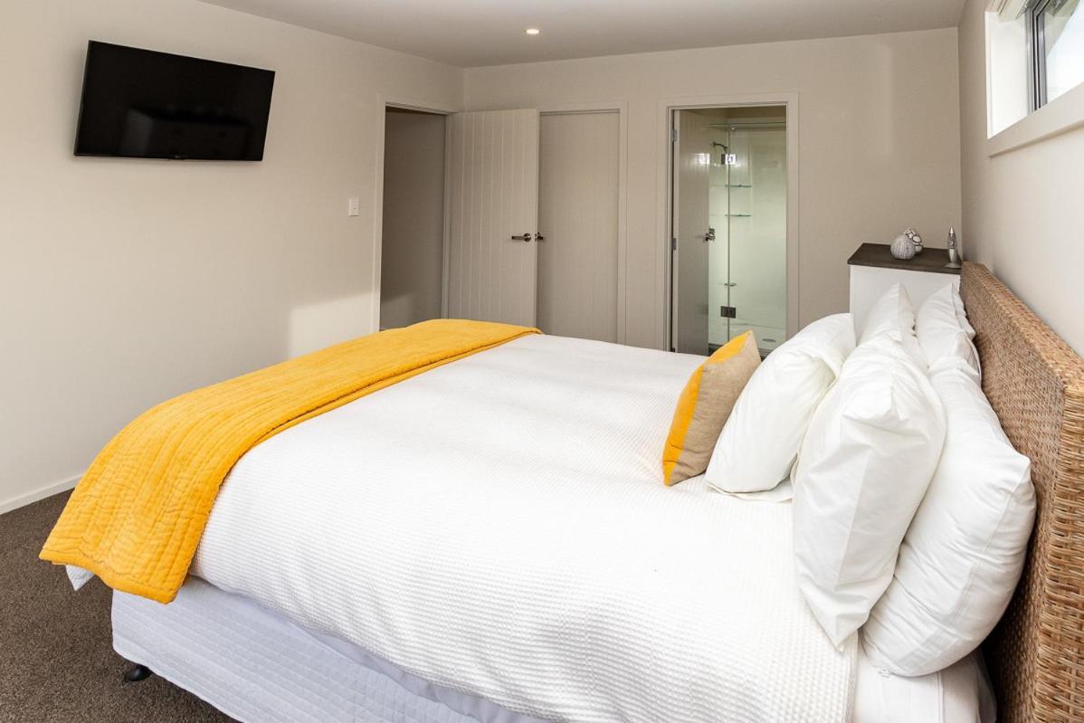 Poppa Pete's - Te Anau Holiday Home Bagian luar foto