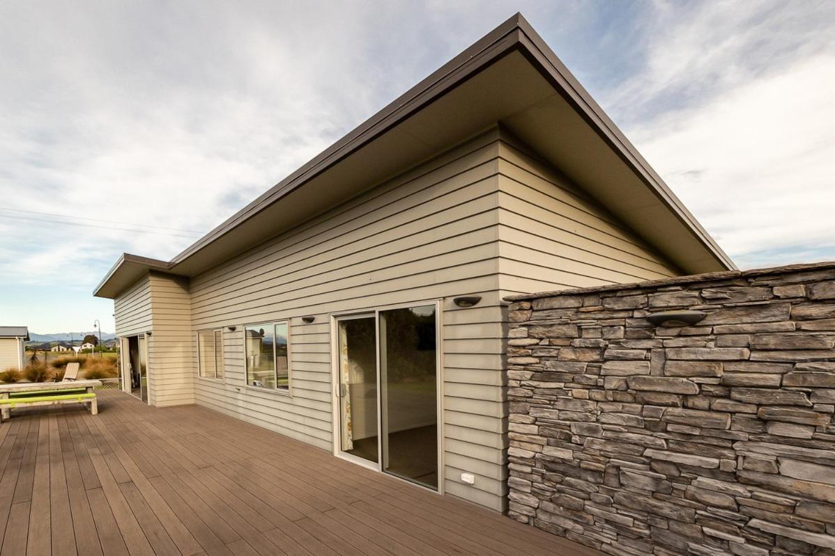 Poppa Pete's - Te Anau Holiday Home Bagian luar foto