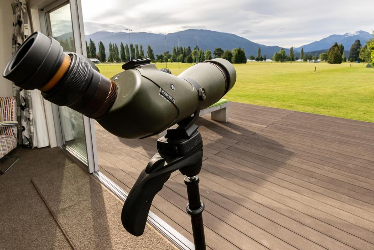 Poppa Pete's - Te Anau Holiday Home Bagian luar foto