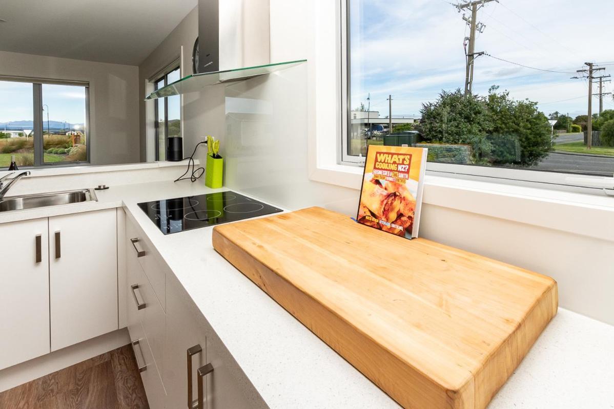Poppa Pete's - Te Anau Holiday Home Bagian luar foto